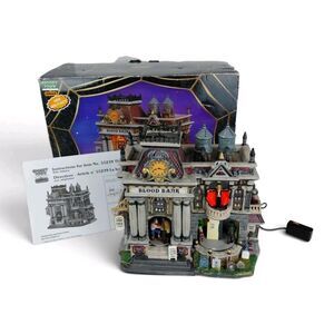 Retired 2005 Lemax Spooky Town Collection The Blood Bank 55239 Box WORKS